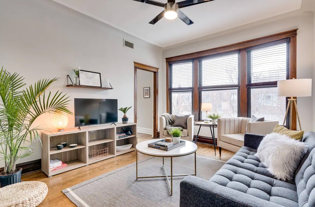 1250 W. Grace St. 1250 W. Grace St., Chicago, IL 60613 Wrigleyville - Leasing by Cross Street
